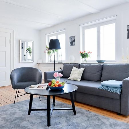 Sanders Penny - Lovely Two-Bedroom Apartment In The Middle Of Action Kopenhagen Exterior foto